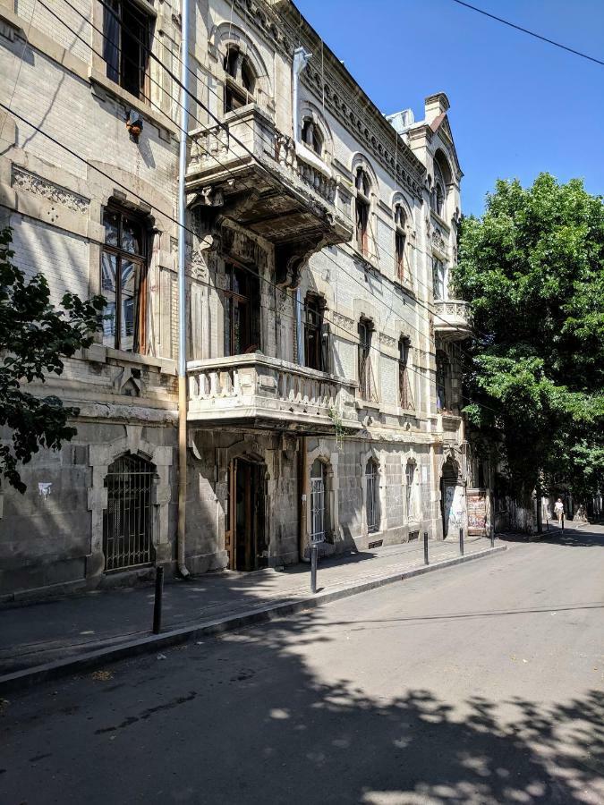 Hotel Black Tomato Tbilisi Exterior foto